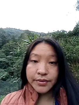 Snapshot of MuiNay chatting on November 28, 2025, 12:00 am MuiNay online show from November 28, 2025, 12:00 am