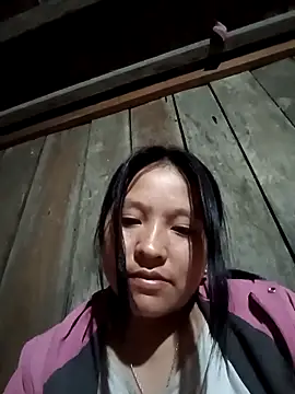 Snapshot of MuiNay chatting on October 30, 2025, 12:36 pm MuiNay online show from October 30, 2025, 12:36 pm