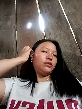 Snapshot of MuiNay chatting on October 30, 2025, 12:31 am MuiNay online show from October 30, 2025, 12:31 am