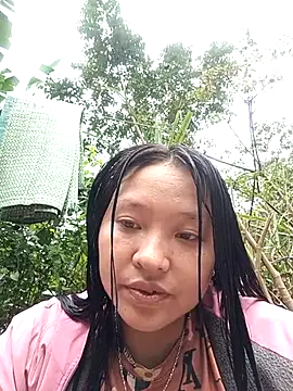 Snapshot of MuiNay chatting on October 26, 2025, 2:45 am MuiNay online show from October 26, 2025, 2:45 am