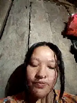 Snapshot of MuiNay chatting on October 26, 2025, 10:10 pm MuiNay online show from October 26, 2025, 10:10 pm