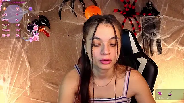 Snapshot of Leila_Hefner chatting on November 4, 2025, 2:48 am Leila Hefner online show from November 4, 2025, 2:48 am