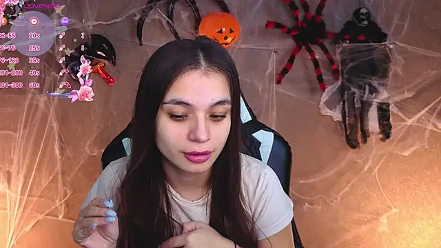 Snapshot of Leila_Hefner chatting on October 28, 2025, 2:45 am Leila Hefner online show from October 28, 2025, 2:45 am