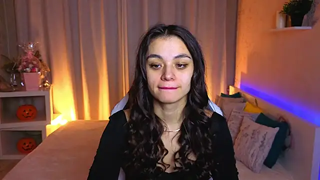 Snapshot of Leila_Hefner chatting on November 25, 2025, 3:07 am Leila Hefner online show from November 25, 2025, 3:07 am