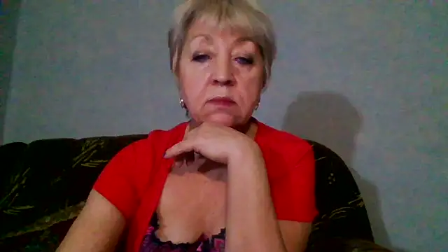 DianaQDream online show from February 15, 2026, 2:16 pm