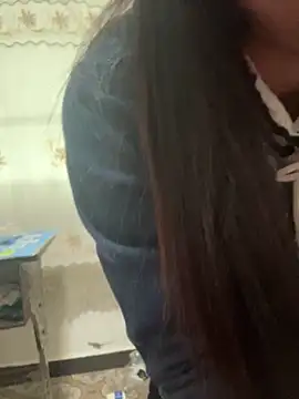 crhong666 online show from March 19, 2026, 12:43 am