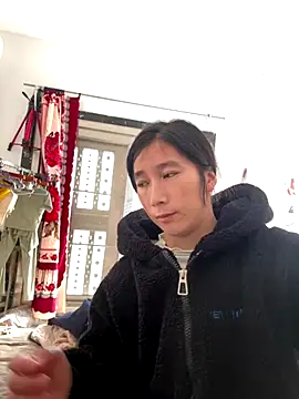 Snapshot of crhong666 chatting on November 28, 2025, 12:44 am crhong666 online show from November 28, 2025, 12:44 am