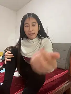 Snapshot of crhong666 chatting on November 15, 2025, 12:03 am crhong666 online show from November 15, 2025, 12:03 am