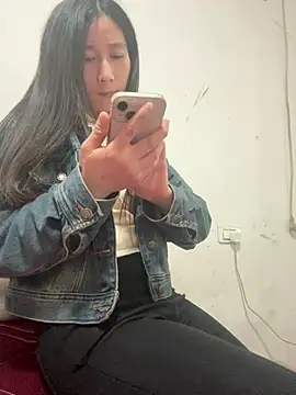 crhong666 online show from March 29, 2026, 12:23 am