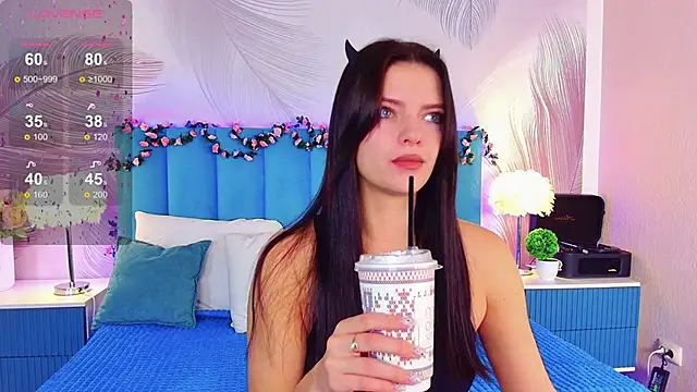 Snapshot of kimberlyy77 chatting on October 22, 2025, 6:35 am kimberlyy77 online show from October 22, 2025, 6:35 am