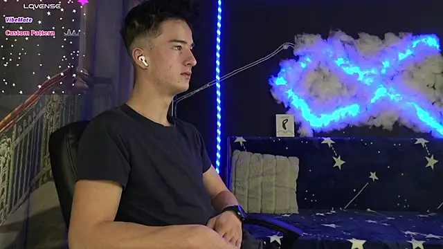 SirReed online show from December 1, 2025, 4:02 am