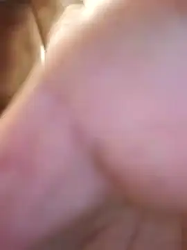 pareja-40-20 online show from March 28, 2026, 10:27 am