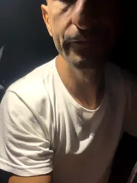 Snapshot of preziosopugliese chatting on October 17, 2025, 8:54 pm preziosopugliese online show from October 17, 2025, 8:54 pm