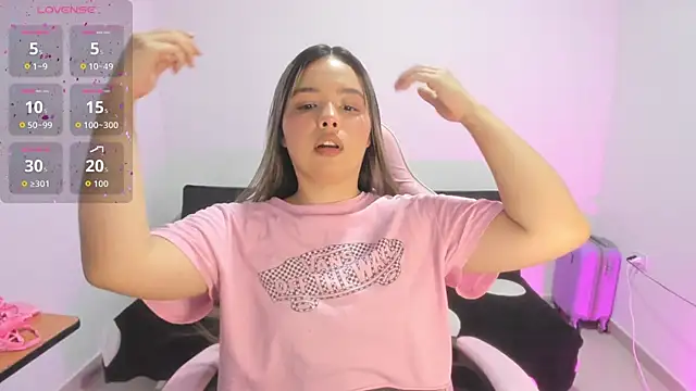 Snapshot of Alana_Banana_ chatting on November 26, 2025, 11:16 pm Alana Banana online show from November 26, 2025, 11:16 pm