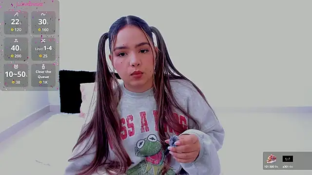 Snapshot of Alana_Banana_ chatting on October 16, 2025, 4:26 pm Alana Banana online show from October 16, 2025, 4:26 pm