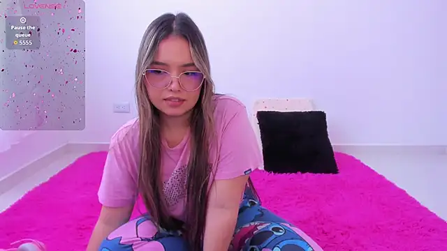 Snapshot of Alana_Banana_ chatting on November 5, 2025, 2:31 pm Alana Banana online show from November 5, 2025, 2:31 pm