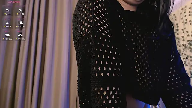 Snapshot of HoneyBroownie chatting on November 8, 2025, 7:50 pm HoneyBroownie online show from November 8, 2025, 7:50 pm