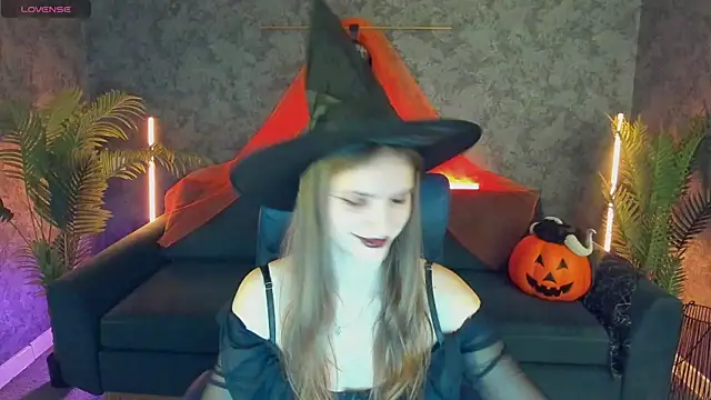 PussyOnLuck online show from October 27, 2025, 7:09 am