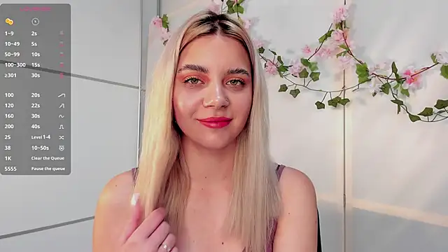 Snapshot of BlissBoardley chatting on September 18, 2025, 4:10 pm BlissBoardley online show from September 18, 2025, 4:10 pm