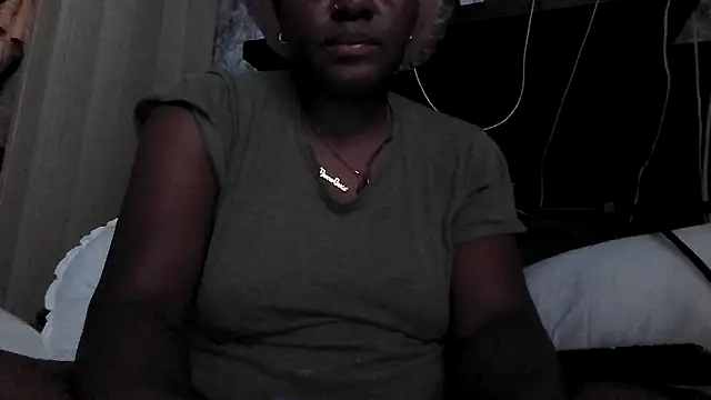 Curvy AfricanQuinn online show from June 2, 2026, 9:26 pm