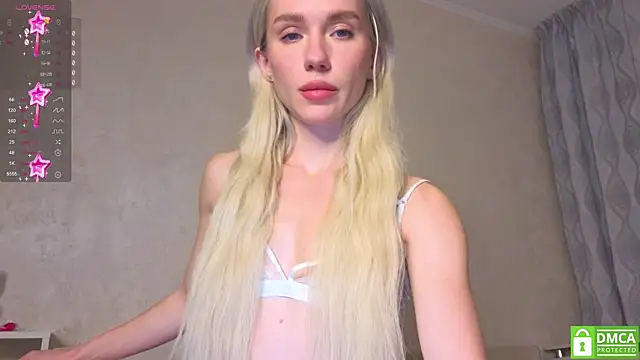 Snapshot of KittenFang chatting on November 11, 2025, 7:52 pm KittenFang online show from November 11, 2025, 7:52 pm