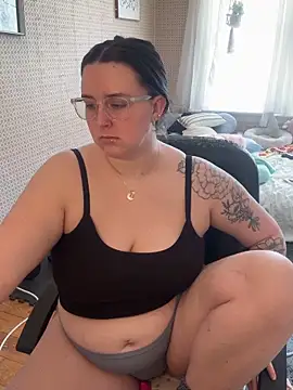 goddesskass online show from March 4, 2026, 5:21 pm