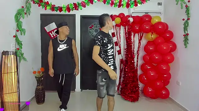 Snapshot of Playhardsex_ chatting on November 30, 2025, 10:54 pm Playhardsex online show from November 30, 2025, 10:54 pm