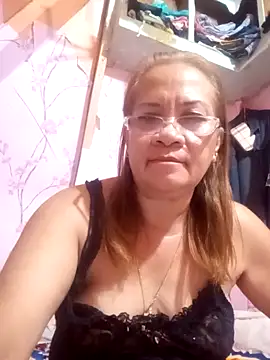 vickyhot1966 online show from December 15, 2025, 7:41 pm