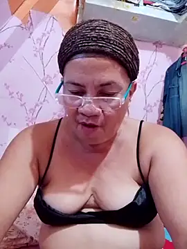 vickyhot1966 online show from March 5, 2026, 8:22 am