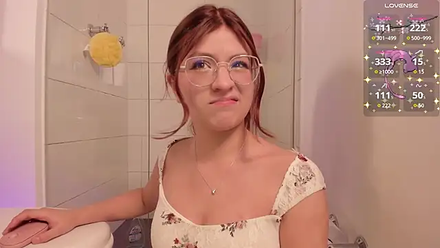 emily uwu0 online show from May 11, 2026, 1:29 am