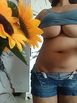Snapshot of Hott_Muskan chatting on July 11, 2026, 11:21 am Hott Muskan online show from July 11, 2026, 11:21 am