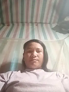 Love-Mama33 online show from October 23, 2025, 12:09 am