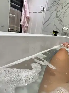 Snapshot of faithsfootsie22 chatting on December 14, 2025, 6:02 pm faithsfootsie22 online show from December 14, 2025, 6:02 pm