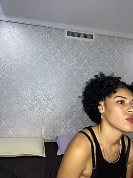 delaylacruz online show from November 26, 2025, 1:16 am