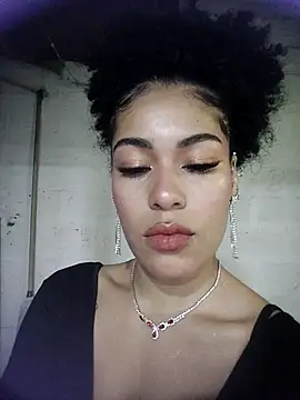 delaylacruz online show from November 11, 2025, 1:33 am