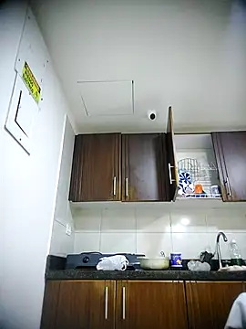 delaylacruz online show from November 12, 2025, 12:59 am