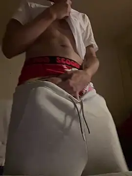 Snapshot of ytsentt chatting on February 15, 2026, 7:51 am ytsentt online show from February 15, 2026, 7:51 am