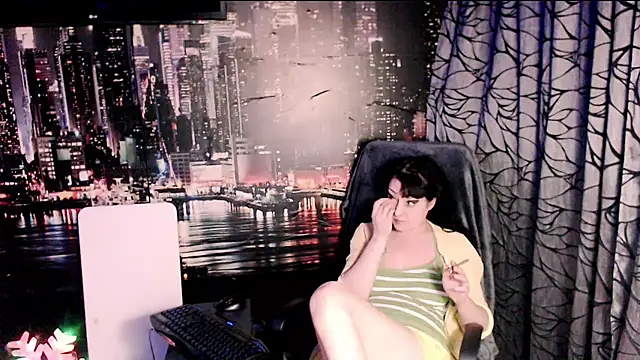 AMOURSWEET2025 online show from April 17, 2026, 6:11 pm