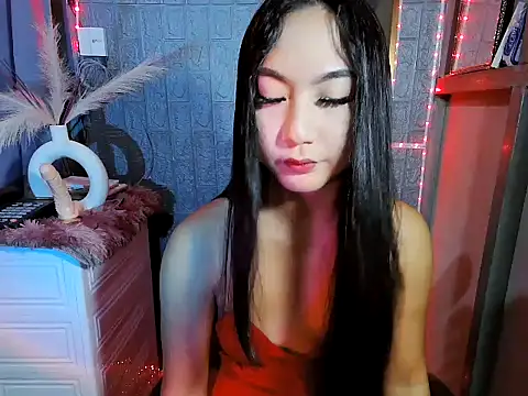 Nathalie Smith19 online show from April 15, 2026, 2:10 pm