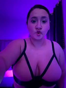 Snapshot of SamaraBlessed chatting on November 30, 2025, 12:50 pm SamaraBlessed online show from November 30, 2025, 12:50 pm