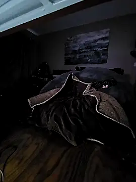 LeeCox online show from March 18, 2025, 2:17 pm