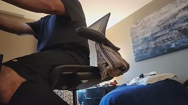 LeeCox online show from April 1, 2026, 1:08 am