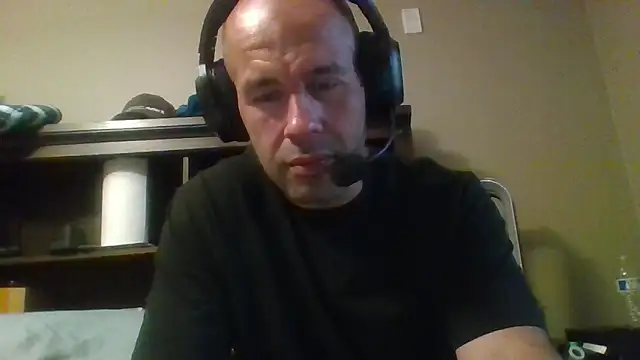 LeeCox online show from September 27, 2025, 10:21 am