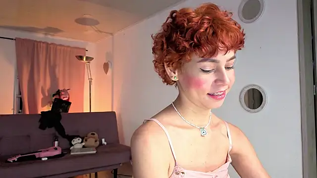 Snapshot of colette_e chatting on November 20, 2025, 10:52 pm colette e online show from November 20, 2025, 10:52 pm