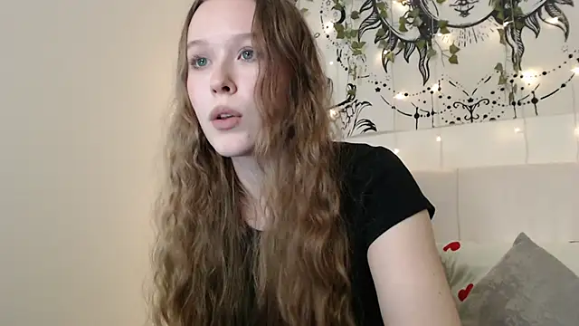 MandyMils online show from November 6, 2025, 4:00 pm