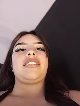 Lili milk20 online show from March 14, 2026, 7:42 pm