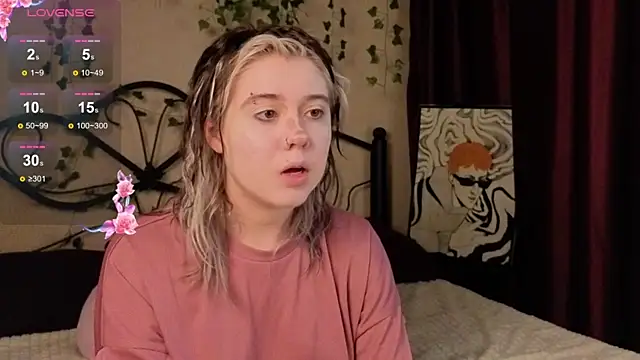 IrisSoCute online show from November 11, 2025, 7:25 am