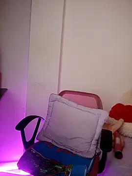 Snapshot of Zara_Bel chatting on March 1, 2026, 6:19 pm Zara Bel online show from March 1, 2026, 6:19 pm