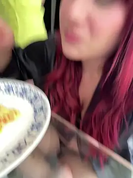 Snapshot of Zara_Bel chatting on February 21, 2026, 6:21 pm Zara Bel online show from February 21, 2026, 6:21 pm