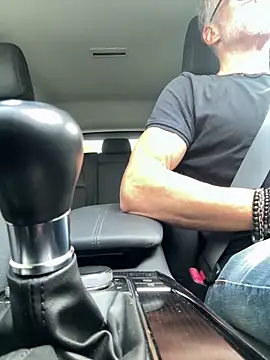 Snapshot of Axl_hot chatting on September 12, 2025, 1:00 pm Axl hot online show from September 12, 2025, 1:00 pm